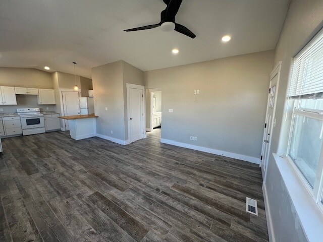 Building Photo - 1336 White Ave