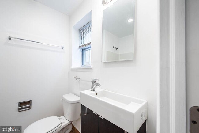 Building Photo - 545 Christian St