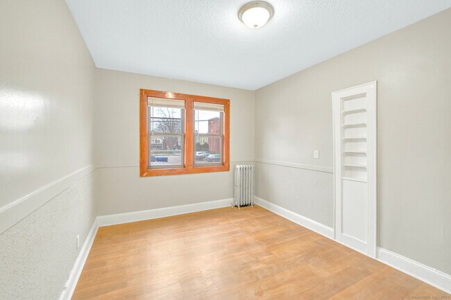 Building Photo - 35-39 Sumner St