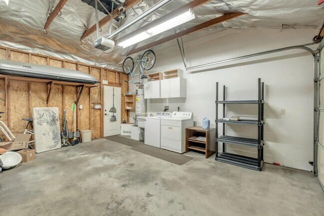 Building Photo - 715-712 Ocean View Ave