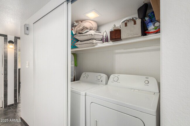 Building Photo - 18811 N 19th Ave