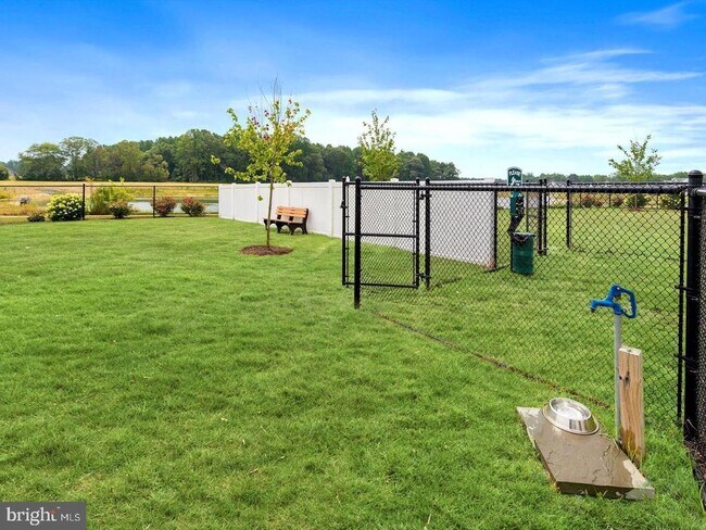 Building Photo - 33789 Freeport Dr