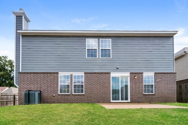 Building Photo - 4631 Tulip Creek Dr