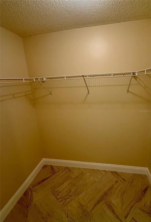 Building Photo - 31 Eastmoor Ln