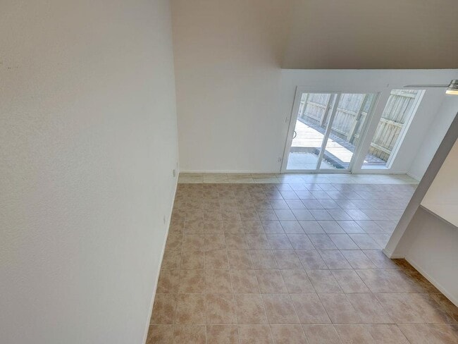 Building Photo - 1710 Cinnamon Path