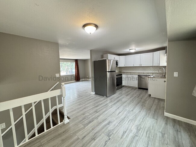 Building Photo - 4470 Monica Dr