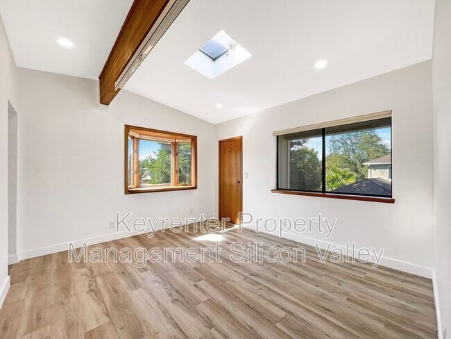 Building Photo - 1102 Audrey Ave