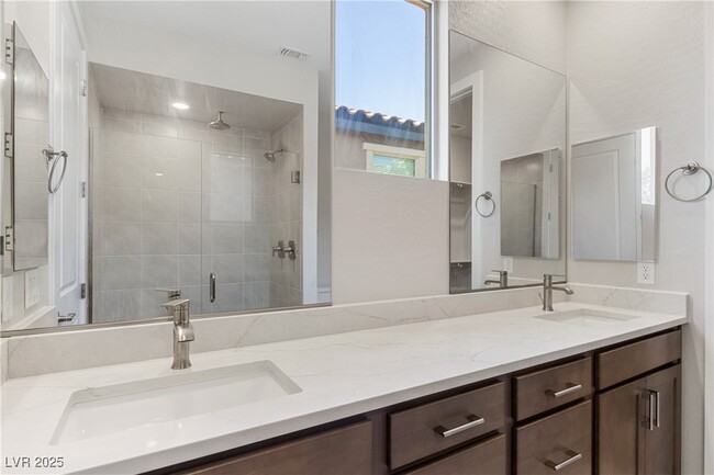 Building Photo - 52 Stone Blf Ln