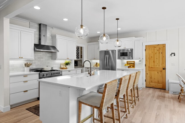 Building Photo - 11311 66th Ave