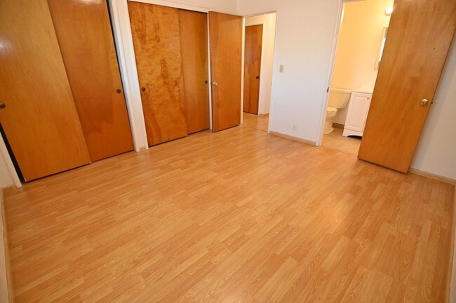 Building Photo - Central Santa Clara Location, 3/2 with AC