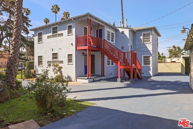 Building Photo - 4409 Victoria Park Dr