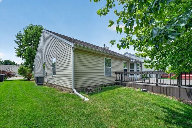 Building Photo - Walk to Parks, Trails & Local Attractions in Prime Fishers Location