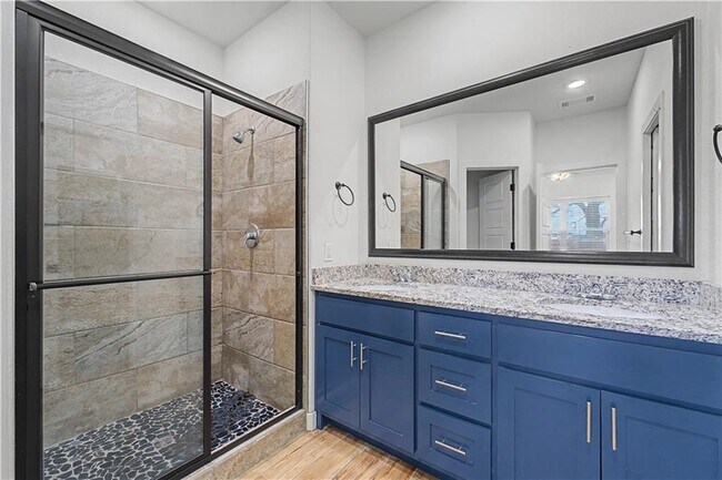 Building Photo - 3215 SW Hillstone Ave