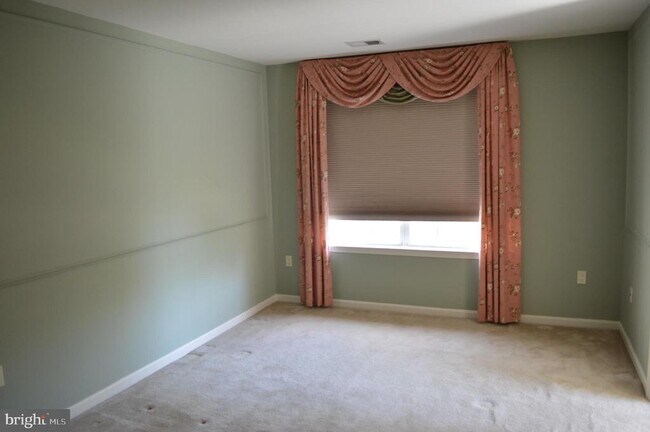 Building Photo - 16853 Capon Tree Ln