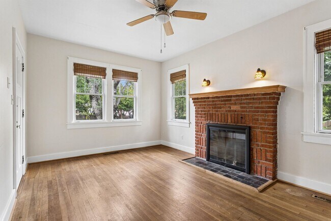 Building Photo - 3BR/1.5BA Rancher in Hampton, VA