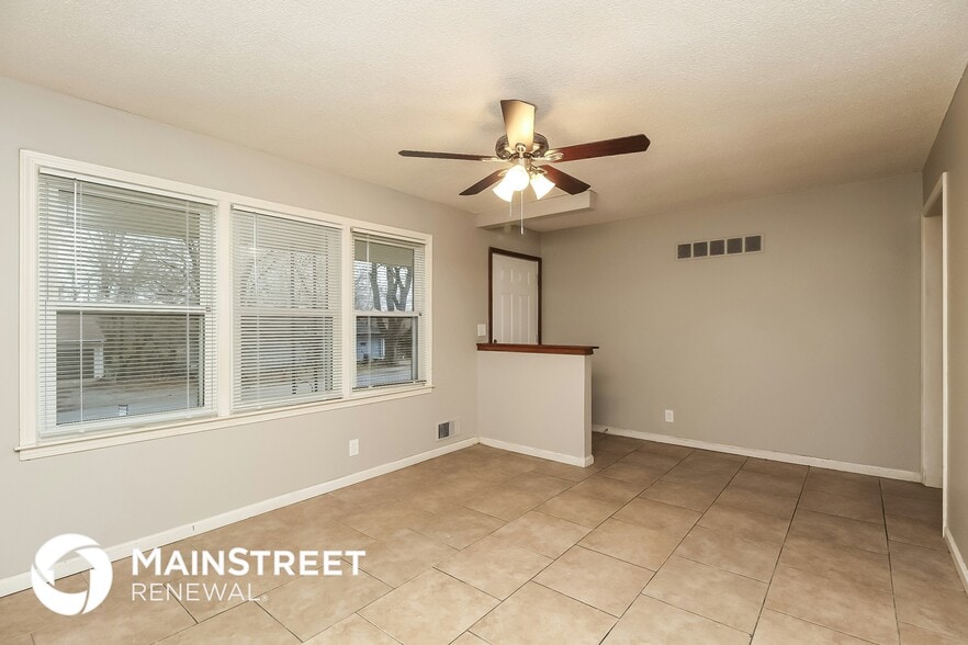 Building Photo - 8617 E 114th Terrace