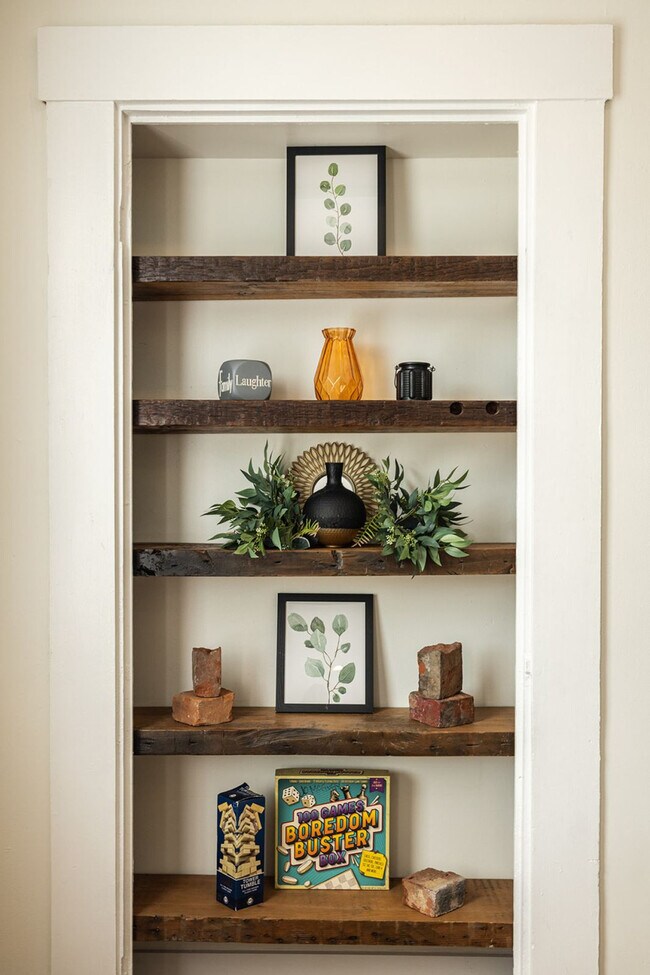 Building Photo - 1826 Republic St