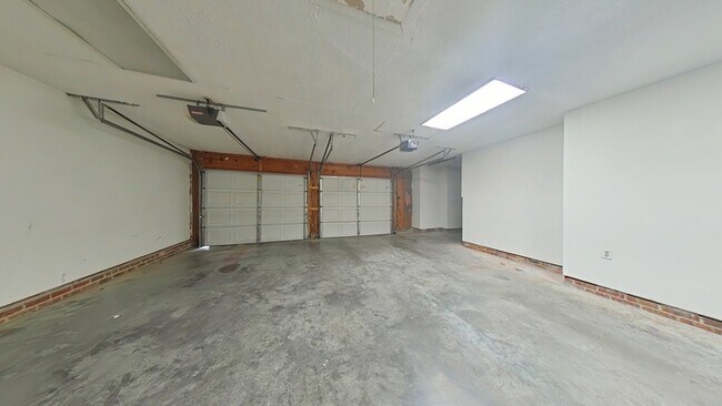 Building Photo - 5775 Sonora Pl