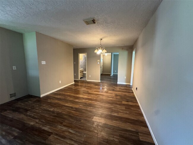 Building Photo - 5967 Southgood St