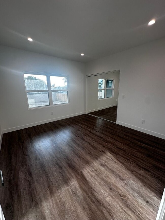 Building Photo - 611 Silver Strand Blvd