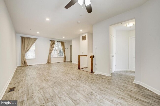 Building Photo - 2501 Sayles Pl SE