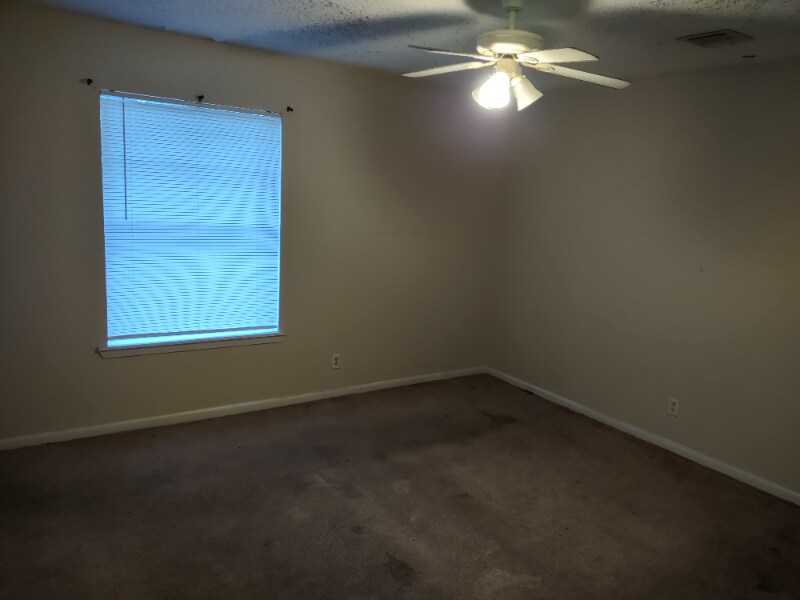 Building Photo - 116 Pecan Lake Estates Rd