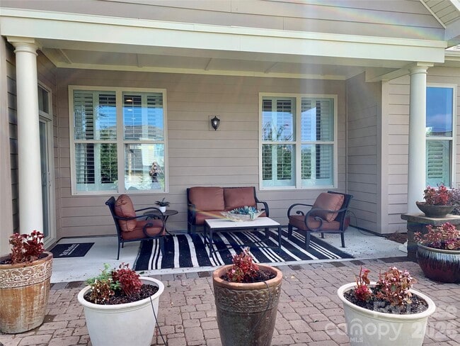 Building Photo - 15109 High Bluff Ct
