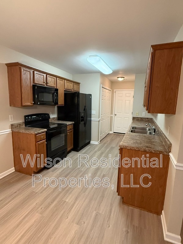 Building Photo - 5816 Huckleberry Ct