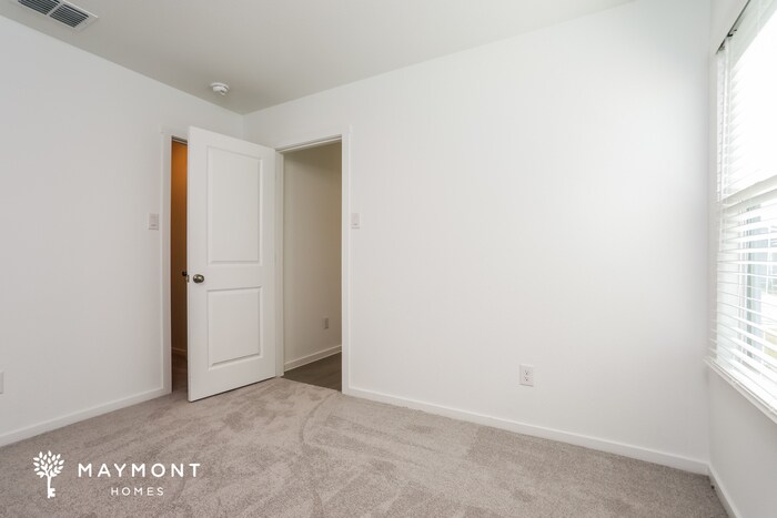 Building Photo - 3048 Titan Spgs Dr