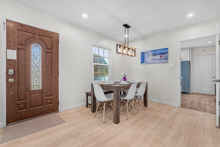 Building Photo - 2355 Arlene Dr