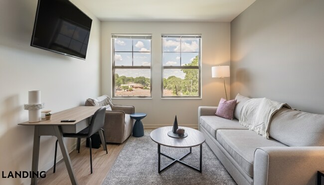 Building Photo - 2017 Brook Rd