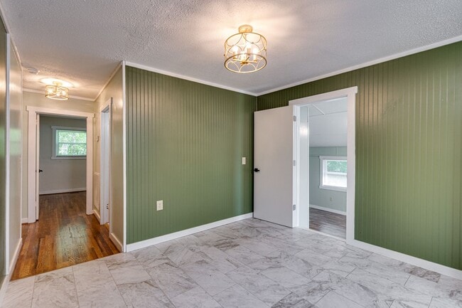 Building Photo - Charming Jasper Rental – 3 Bed, 2 Bath, $1,550/Month