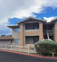 Building Photo - 985 E Mingus Ave