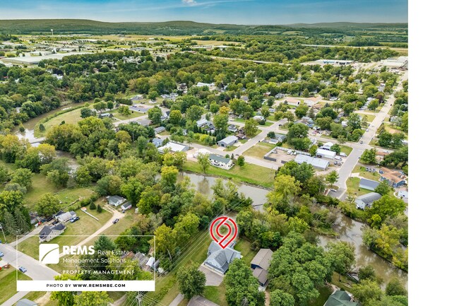 Building Photo - 815 Island Ct