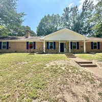 Building Photo - Beautiful 4 Bedroom 2 Bathroom home in Tyler!