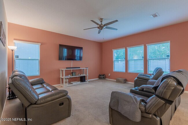 Building Photo - 417 Forest Meadow Ln