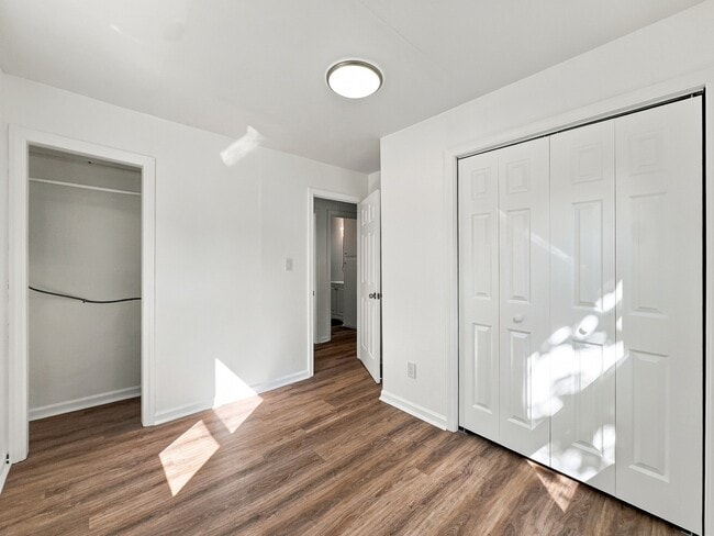 Building Photo - 2223 E Bergin Ave