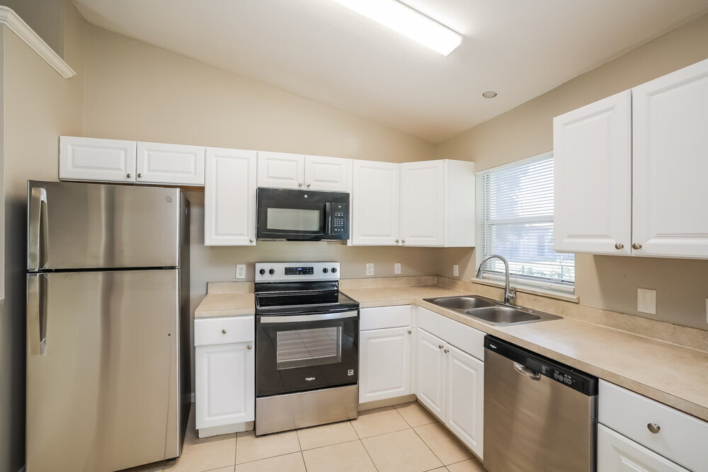 Building Photo - 2831 2nd Ave SE