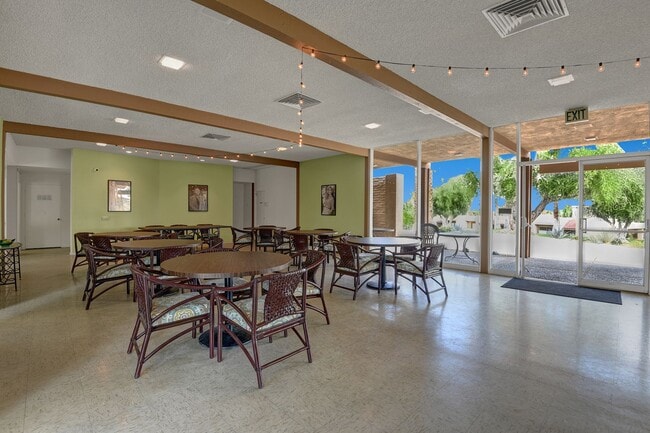 Building Photo - 73895 Saquaro Ct