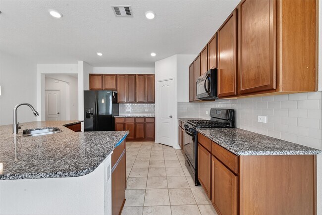 Building Photo - 25611 Reign Wayman Ct