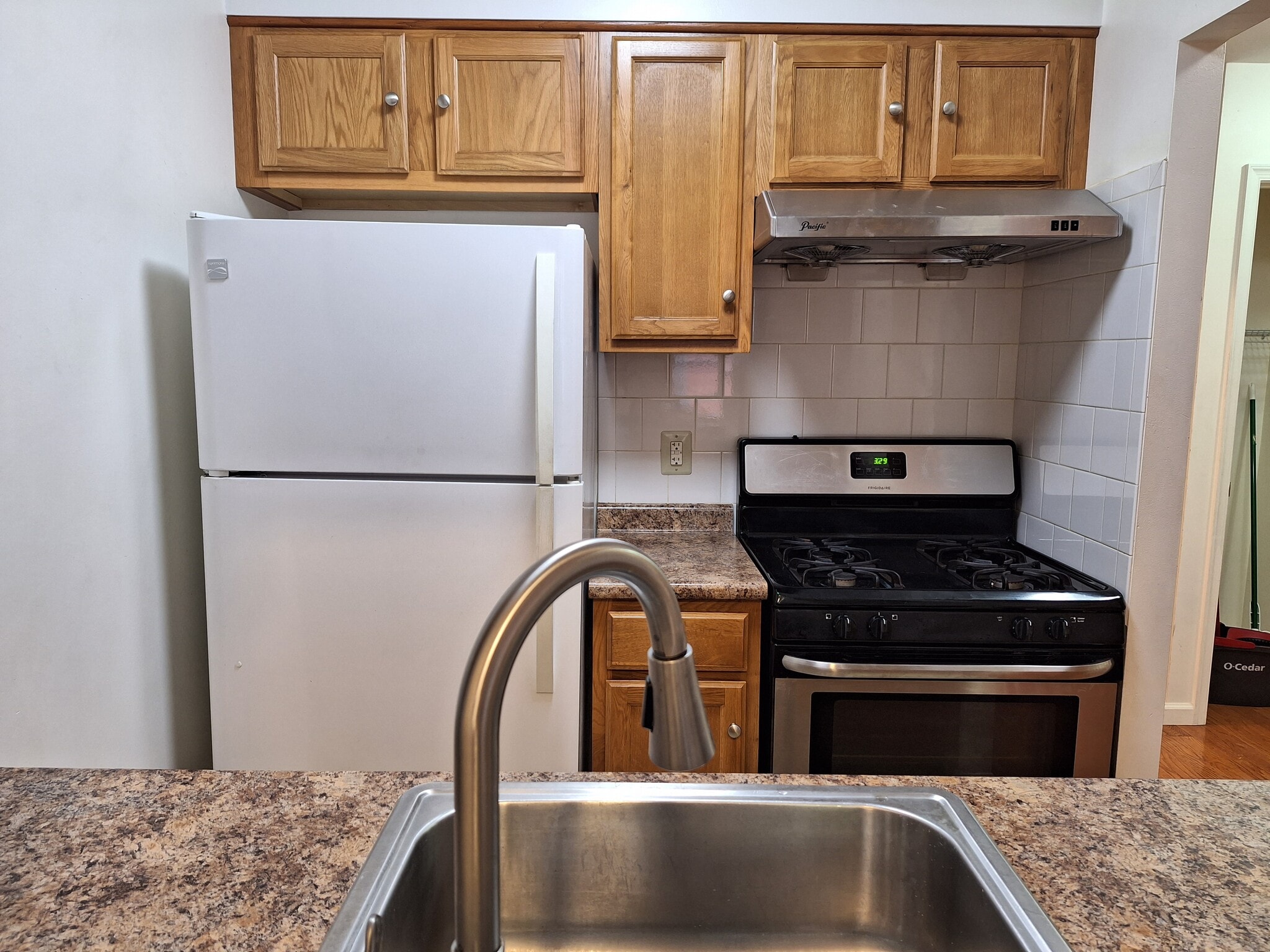 Kitchen - 1229 Wood St