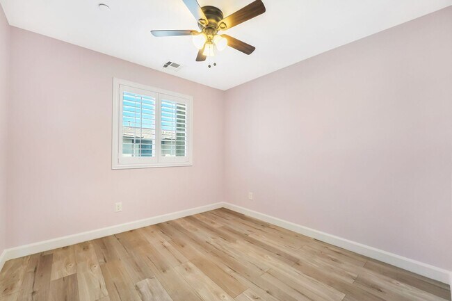 Building Photo - Modern Cadence Living with Designer Upgrades & Resort-Style Amenities!