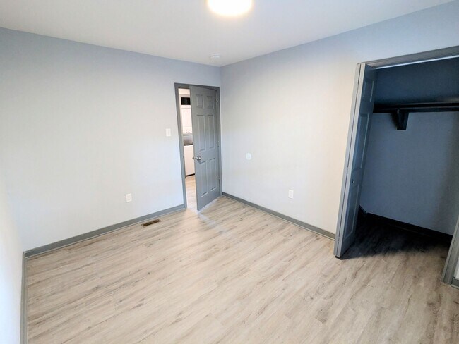 Interior Photo - LIV Lakeview