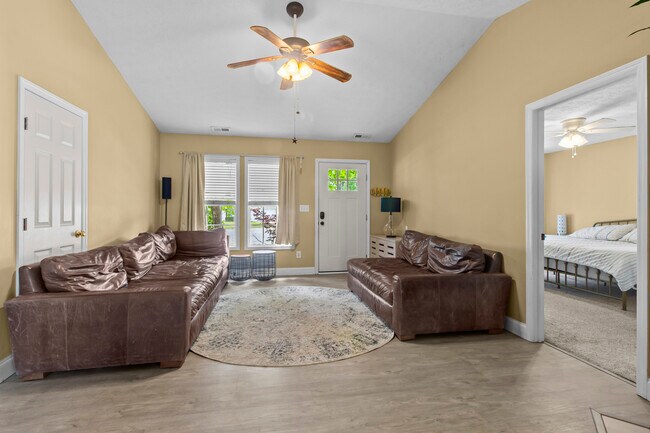 Building Photo - 125 Eagle Trail