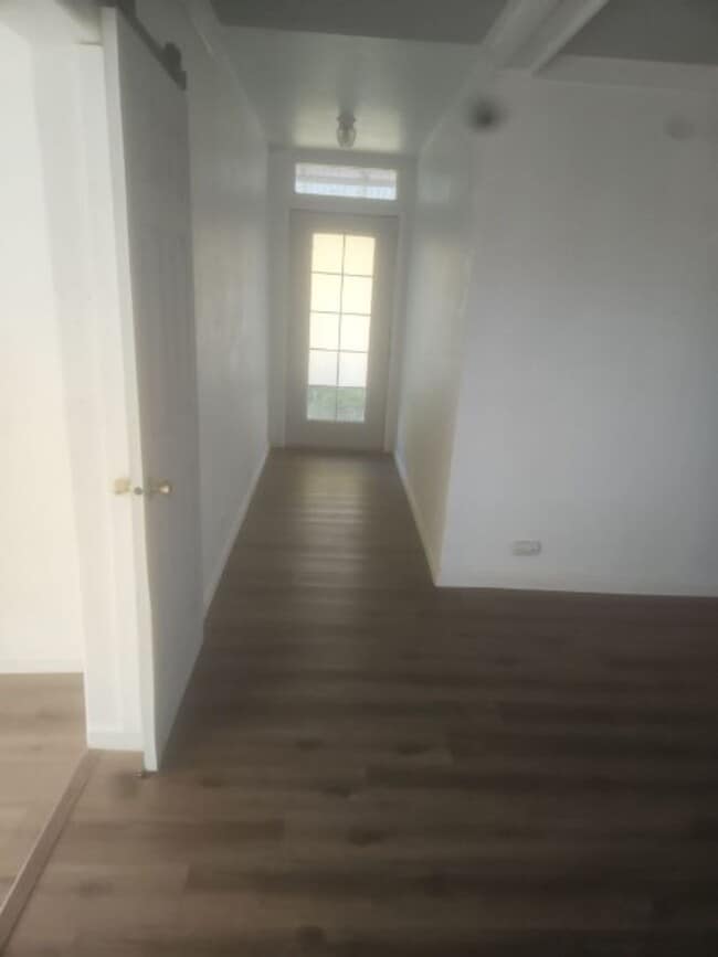 Building Photo - 520 Margot Ln