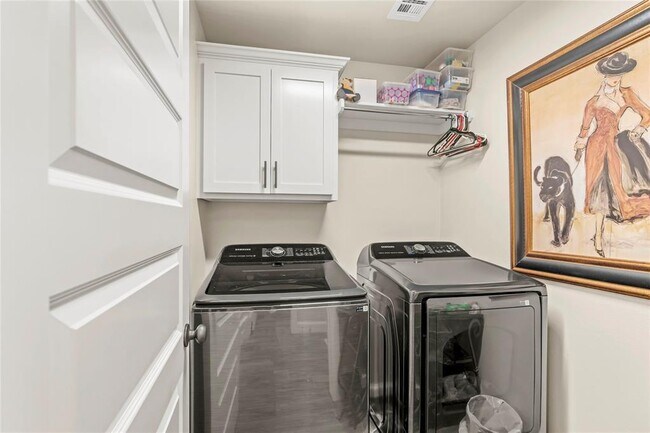 Building Photo - 2253 N Payton Ct