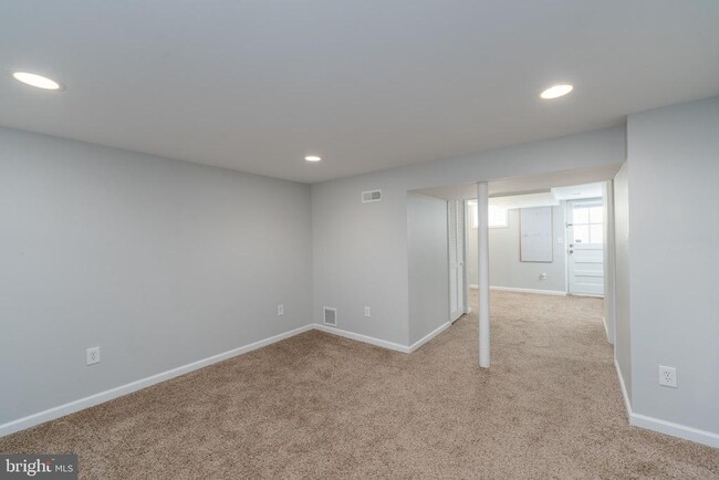 Building Photo - 8321 Byington Rd