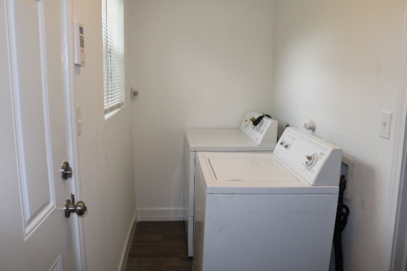 Building Photo - 2120 Monterey St