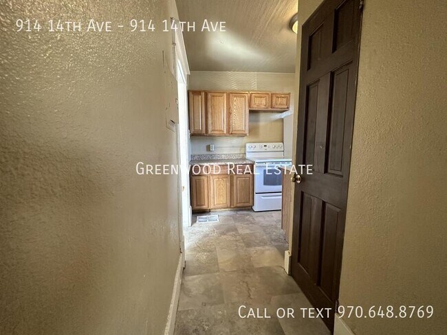 Primary Photo - 914 14th Ave