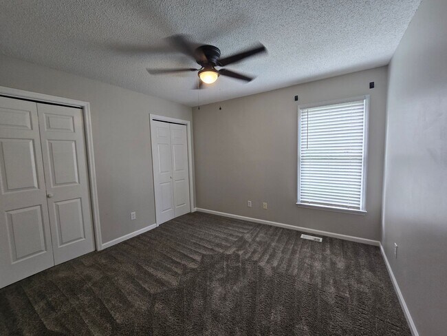 Building Photo - 6338 Rhemish Dr